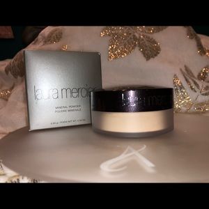 Laura Mercier -Tender Rose